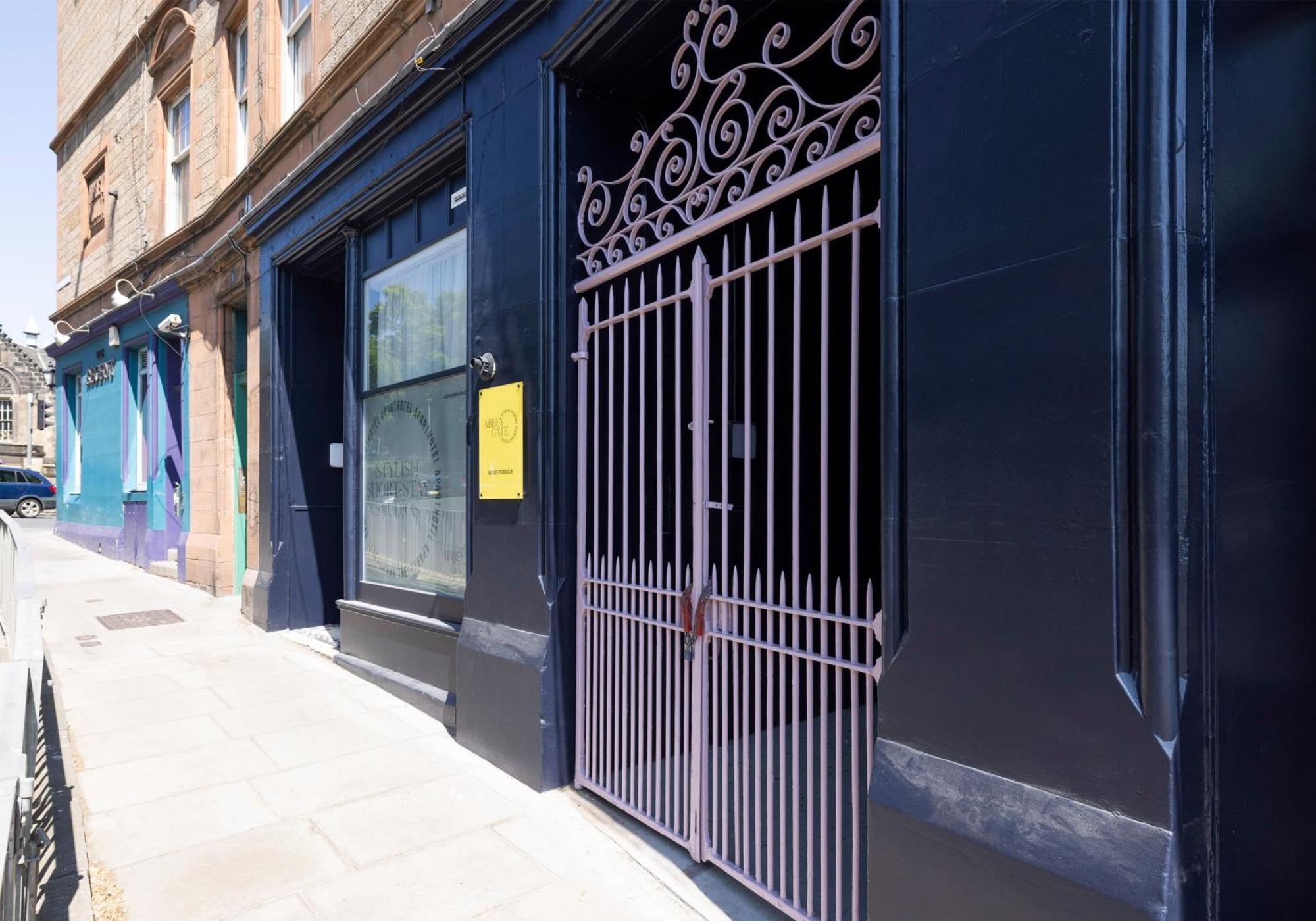 Charming Studios Near Holyrood Park & Calton Hill 에든버러 객실 사진