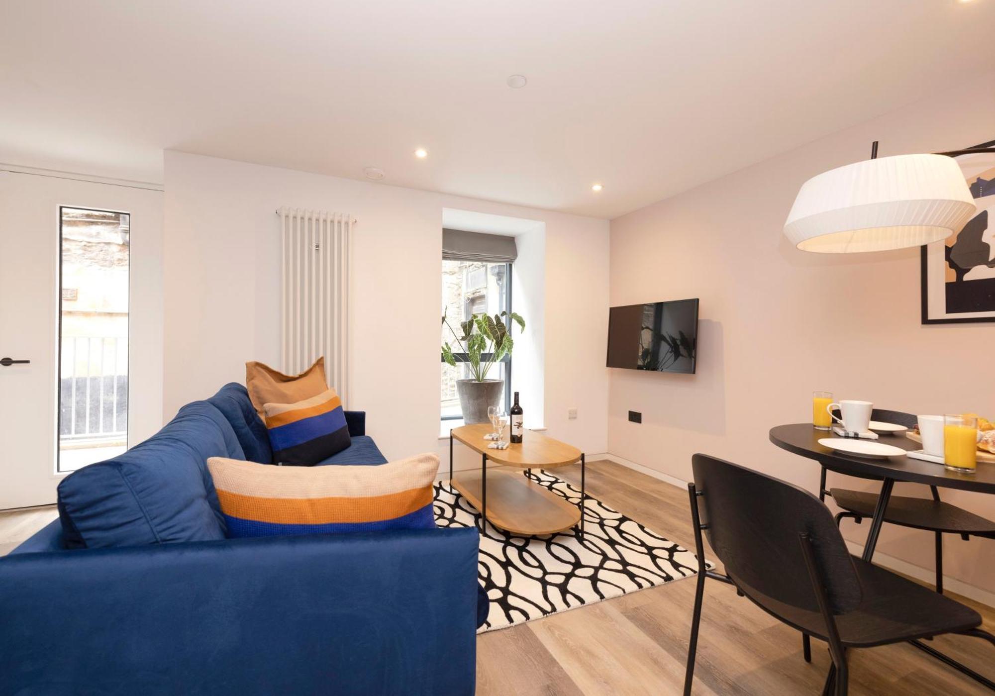 Charming Studios Near Holyrood Park & Calton Hill 에든버러 객실 사진
