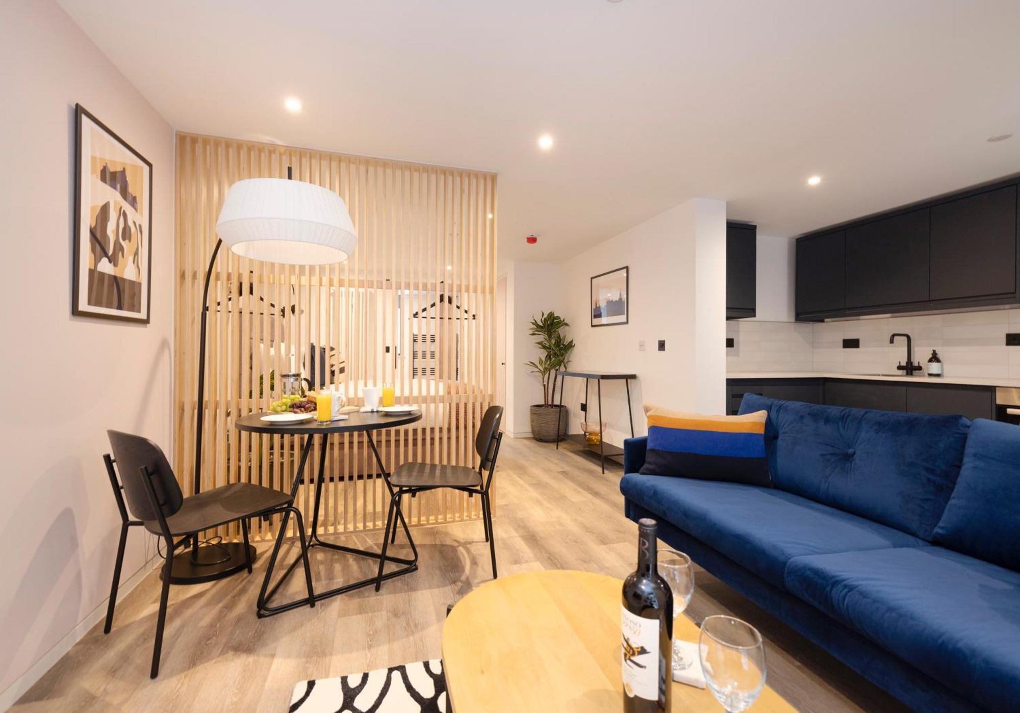 Charming Studios Near Holyrood Park & Calton Hill 에든버러 객실 사진