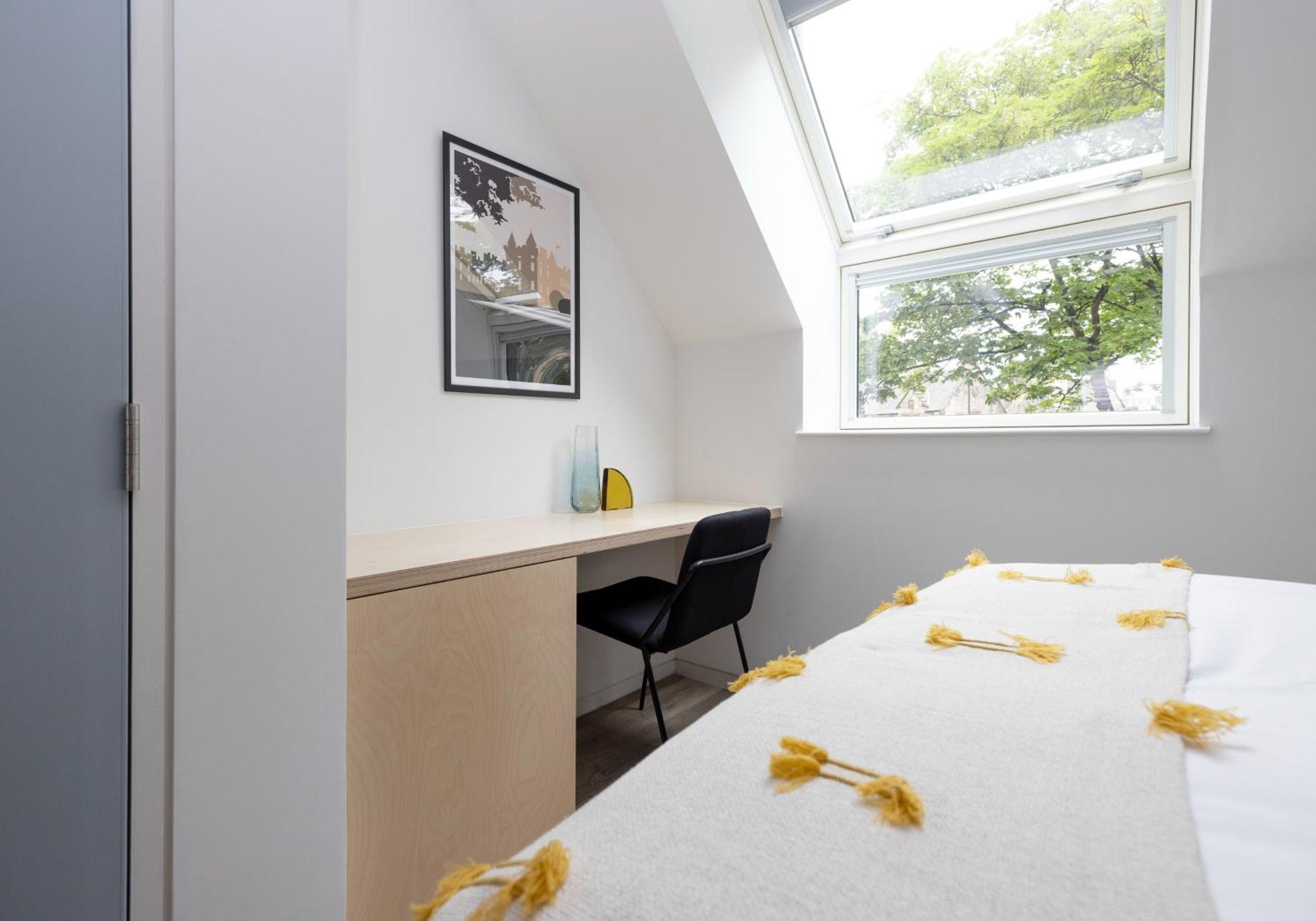 Charming Studios Near Holyrood Park & Calton Hill 에든버러 객실 사진